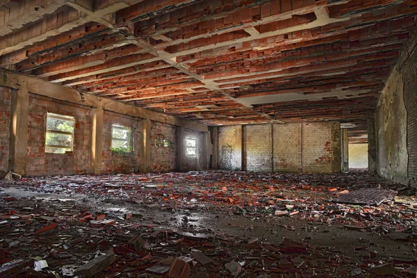 Interior Abandoned Building Rubble Debris Desolate Hall Old Factory Ruins — Stock Photo, Image
