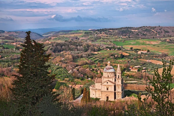 Montepulciano, Siena, Tuscany, Italy: the countryside with the church of San Biagio — Stock Photo, Image