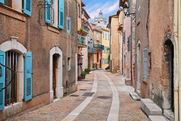 Mons, var, Provence, Frankrijk: pittoreske steeg in de oude stad — Stockfoto