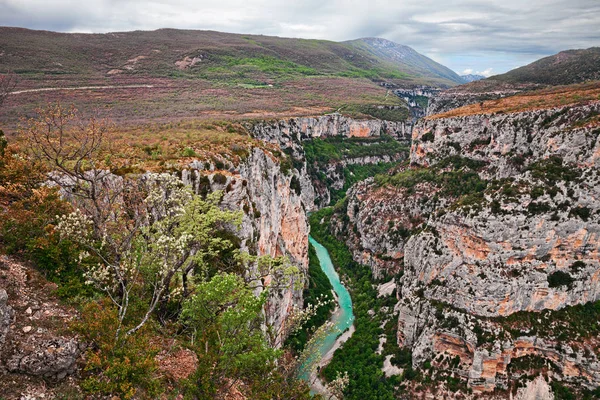 Przełom Verdon, Prowansja, Francja: krajobraz kanionu rzeki — Zdjęcie stockowe