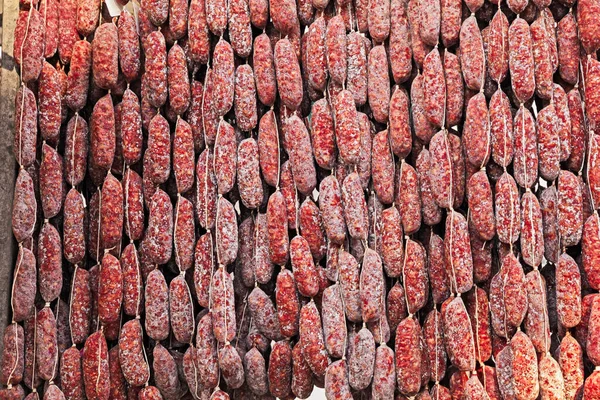 Salsiccia Sottilissima Stagionata Tradizionale Carne Maiale Artigianale Salata Condita Con — Foto Stock