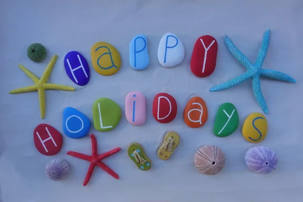 Happy Holidays Met Gekleurde Stenen Witte Zand — Stockfoto