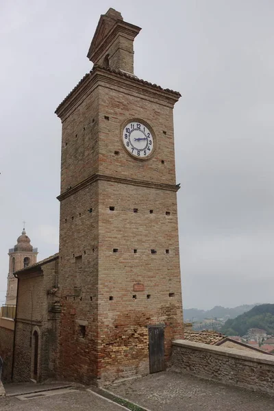 Πύργο Του Ρολογιού Που Χτίστηκε 1837 Colonnella Χωριό Περιοχή Αμπρούτσο — Φωτογραφία Αρχείου