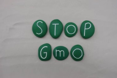 GDO metin üzerinde yeşil taş, genetiği değiştirilmiş organizma için Dur