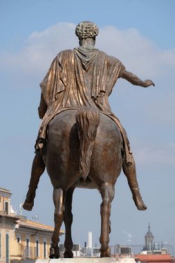 Roma, İtalya, 6 Haziran 2019, Capitol'de Marcus Aurelius'un binicilik heykeli, geri görüş, Roma, İtalya