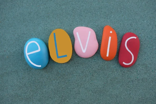 Elvis Nome Próprio Masculino Composto Por Letras Pedra Multicoloridas Sobre — Fotografia de Stock