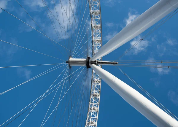 Detale Architektoniczne Konstrukcji Metalowych Wielkim Ferris Wheel — Zdjęcie stockowe
