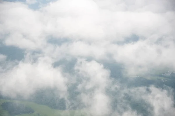 Cumulus Blanc Nuages Dramatiques Sol Formant Beaux Motifs Formes — Photo