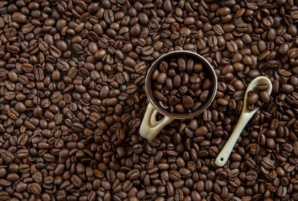 Verse Koffie Bruin Bonen Klaar Een Heerlijk Kopje Koffie — Stockfoto
