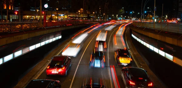 Autos Bewegen Sich Unter Einer Brücke Auf Einer Autobahn Barcelona — Stockfoto