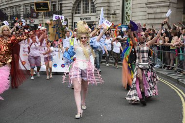 İnsanlar Pride Parade 2019 Londra City, Ingiltere de parading