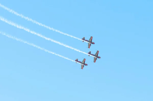 Aviones en Atenas volando semana 2019 —  Fotos de Stock