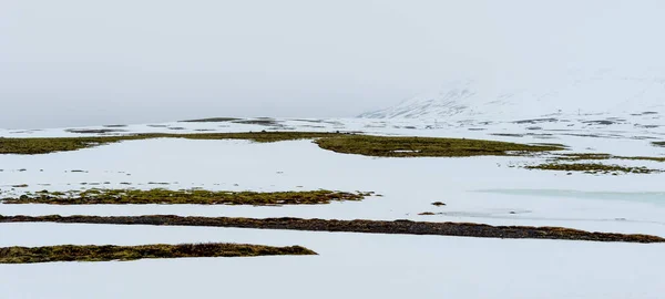 Paisagem Inverno Com Terra Coberta Neve Islândia — Fotografia de Stock