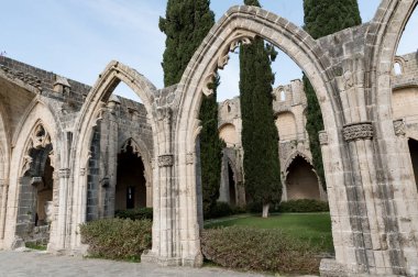 Ünlü Bellapais Manastırı Girne'ye alanda Kuzey Kıbrıs'ta