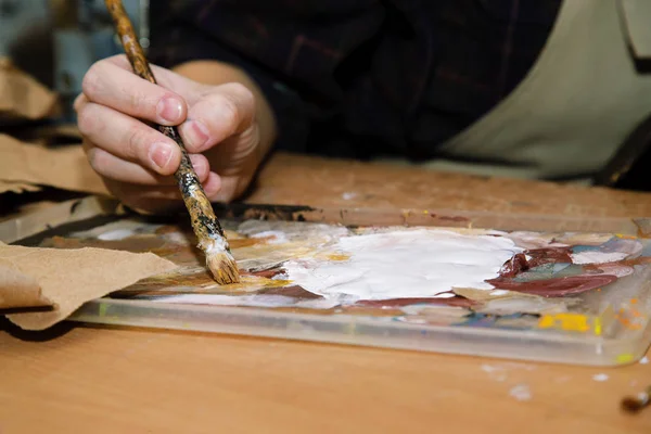 Tintas Com Pincel Sobre Tela — Fotografia de Stock