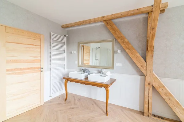 White Wash Basins Loft Bathroom Modern Bright Attic Apartment — Stock Photo, Image