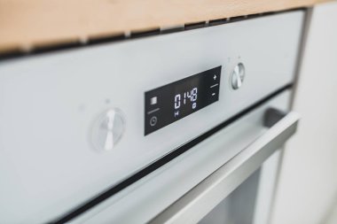 Sıcaklık düzenleme denetim masası ve topuzlar modern elektrikli mutfak Ocak