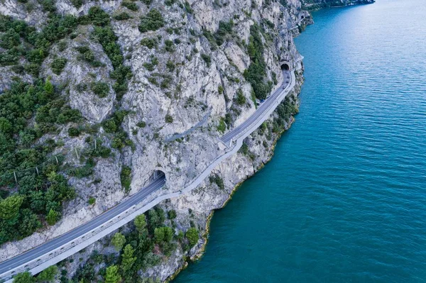 Vue Aérienne Par Drone Sur Route Les Tunnels Dessus Lac — Photo