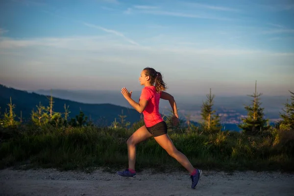 Young Woman Cross Running Mountains Female Trail Runner — Stock Photo, Image