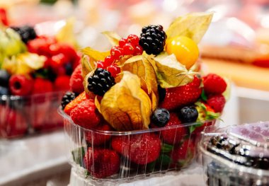 Sağlıklı meyve öğle yemeği paket