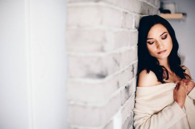 Güzellik romantik esmer kadın