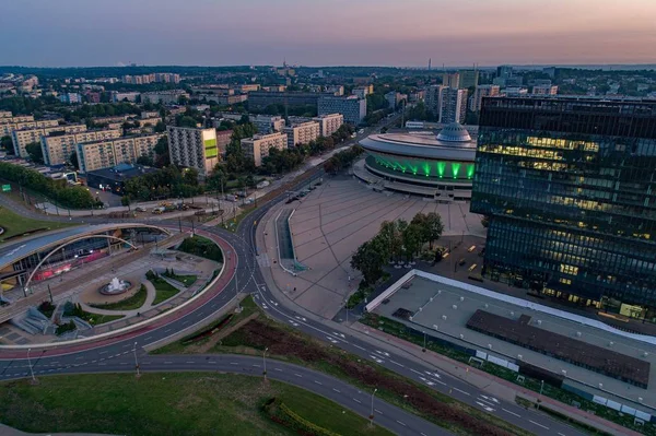 Vista aérea do drone sobre Katowice - capital da voivodia da Silésia polaca . — Fotografia de Stock