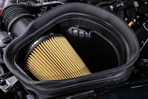 Car air filter. Car engine air filter — Stock Photo, Image