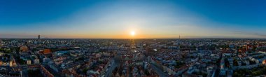 Wroclaw şehrinde panoramik drone hava görüntüsü