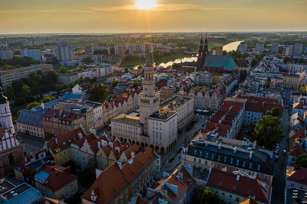 Widok z lotu ptaka na centrum Opola i Stare Miasto. — Zdjęcie stockowe