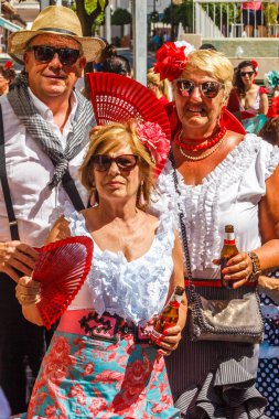 Arroyo de la Miel, İspanya - 17/6/2018: bir fiesta, parti katıldıktan insanlar. Yıl boyunca mnay festivaller vardır.