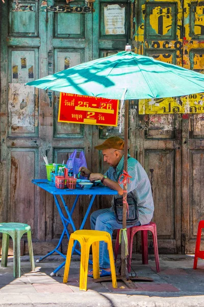 Bangkok Thailandia Settembre 2018 Mangiare Ristorante Strada Chinatown Bangkok Molti — Foto Stock
