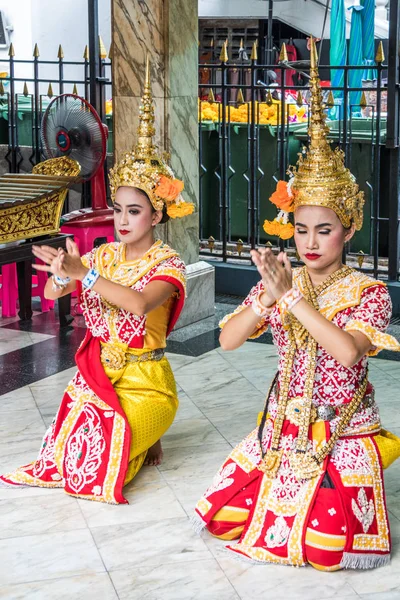 Bangkok Tailândia Setembro 2018 Dançarinos Santuário Erawan Santuário Cidade Mais — Fotografia de Stock