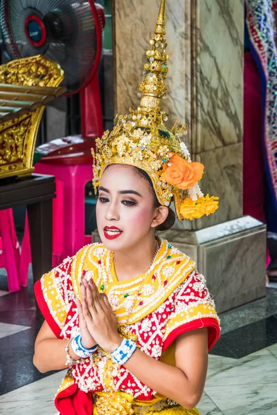 Бангкок Таиланд Сентября 2018 Танцоры Храме Эраван Храм Самый Знаменитый — стоковое фото