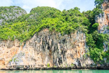 Kireçtaşı Phang Nga körfezindeki Adaları