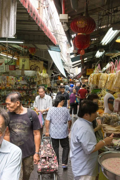 Sampeng Lane, Chinatown, Bangkok, Thaila meşgul alışveriş caddesi — Stok fotoğraf