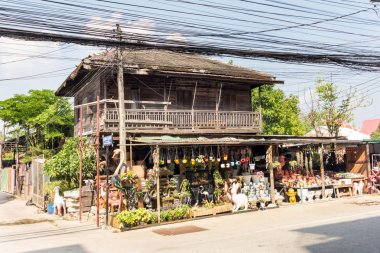 Eski Tay tik dükkanı evi