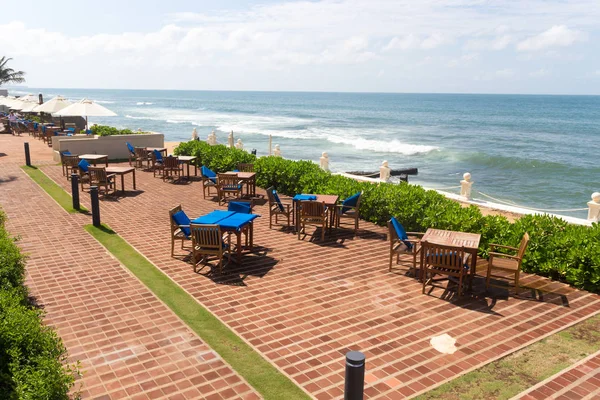 Terrace of the Galle Face hotel in Colombo, Sri Lanka — Stock Photo, Image