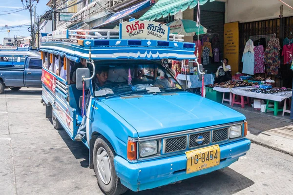 Tradicional, autobús público azul — Foto de Stock