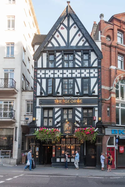 The George pub and restaurante, The Strand, Londres, Inglaterra, Unit — Foto de Stock