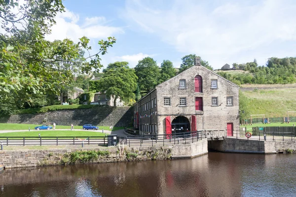 The Canal and River Trusts Stanedge Tunnel Visitor Centre, Mars – stockfoto