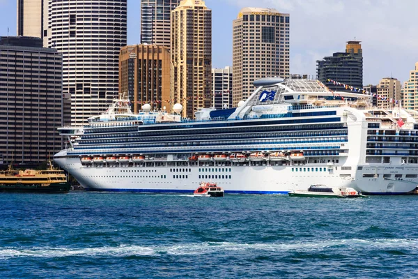 Het cruiseschip Diamond Princess — Stockfoto