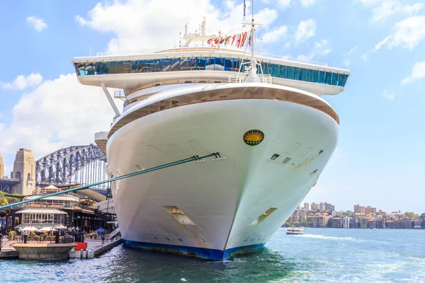 The cruise ship Diamond Princess — Stock Photo, Image