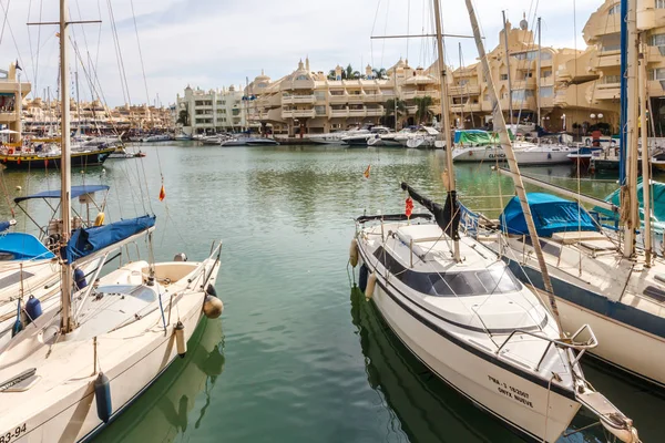 Boats moored in the marina — Stock Photo, Image