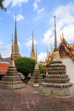 Wat Pho içinde Stupas