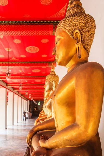 Estatuas de Buda en Wat Pho — Foto de Stock
