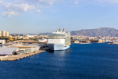 denizler yolcu gemisi Allure