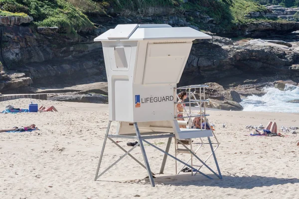 Lifeguard station on Bronte beach — Stock Photo, Image