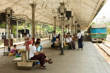 Yangon ana tren istasyonu