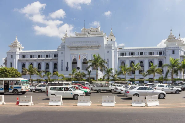 Yangon City Hall — Stockfoto