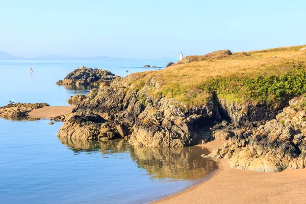 Vyhlídkový pohled na ostrov Llanddwyn — Stock fotografie